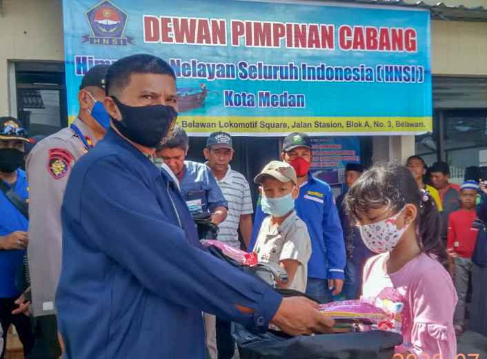 HNSI Kota Medan Serahkan Bantuan Bagi Anak Yatim Piatu