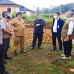 Bupati Karo Dampingi Deputi II Staf Presiden Kunjungi Desa Siosar