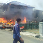 'Sijago Merah' Lalap Dua Unit Rumah di Ujung Padang