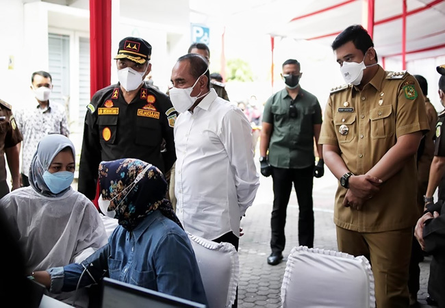 Kejatisu Gelar Vaksinasi Massal di Medan