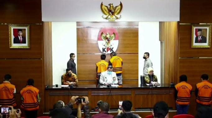 KPK Tetapkan Hakim Agung Jadi Tersangka Suap, Simak Komplotannya