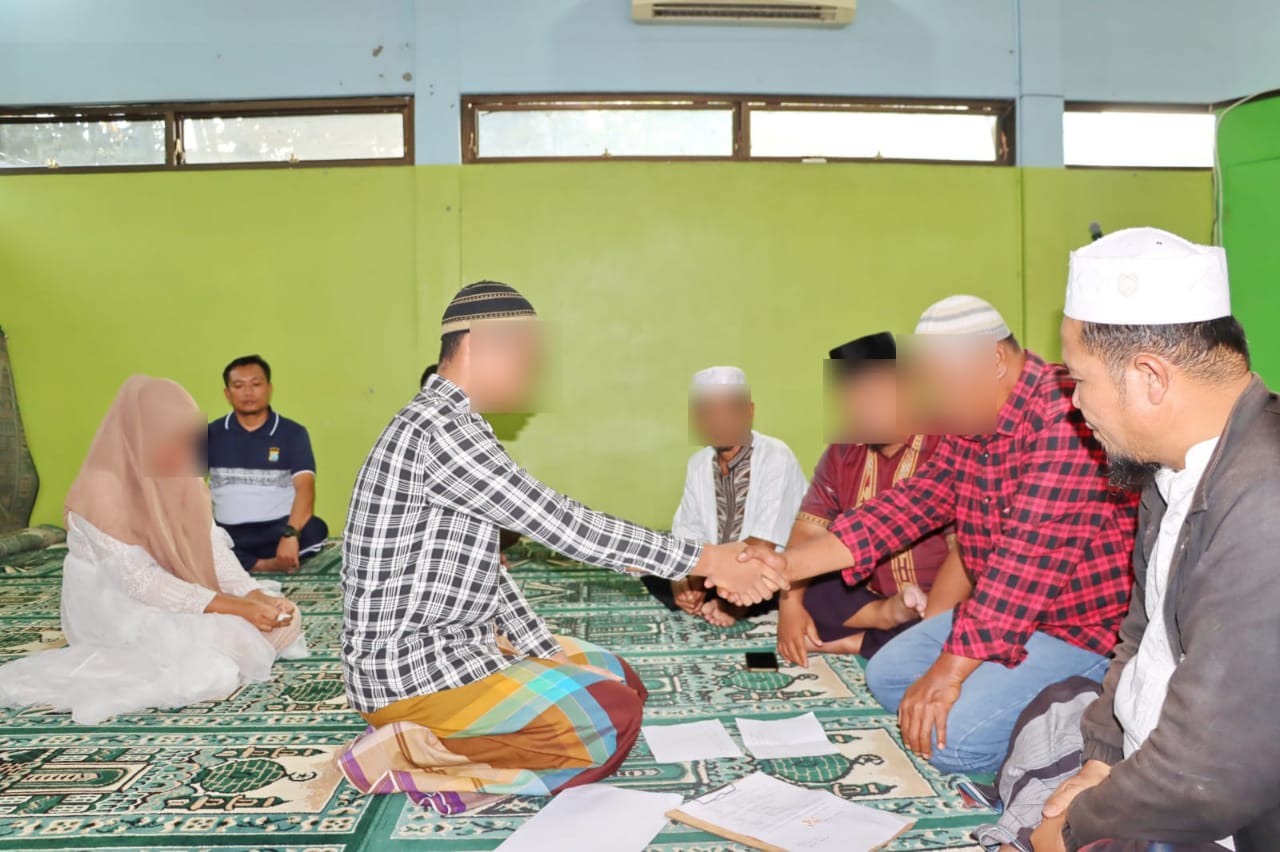 Sah! Tahanan Narkoba Nikahi Kekasihnya di Polres Sidempuan