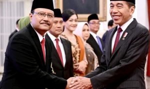 https://www.jelajahnews.id/gantikan-mensos-tri-rismaharini-jokowi-lantik-gus-ipul/